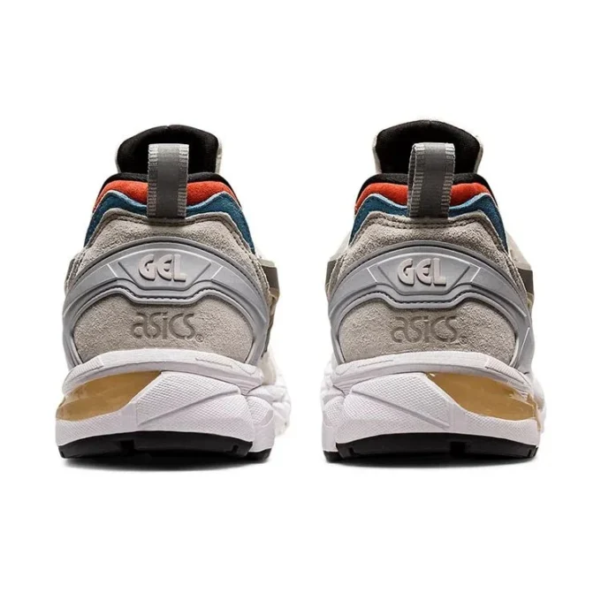 Asics x Awake NY Gel-Kayano 21 « Cool Grey »