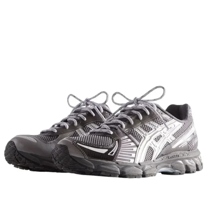 Asics x Kith Gel-Kayano 12.1 « Tornado Pure Silver »