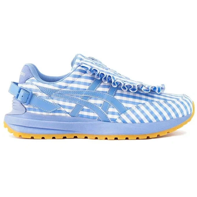 Asics x SHUSHU/TONG dévoile ses chaussures « Light Blue »