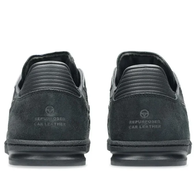Asics x Toyoda Gosei Skyhand OG « Black »