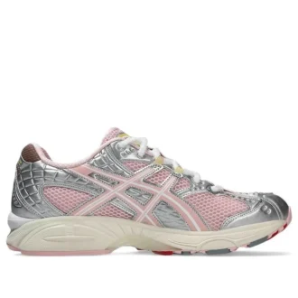 Asics x Vandy The Pink x atmos Gel-Nimbus 10.1 « Banana Split Strawberry »
