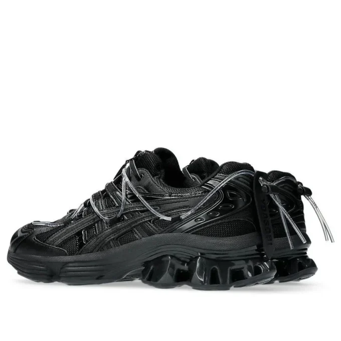 Asics x Yoasobi GEL-Kinetic Fluent « Black »