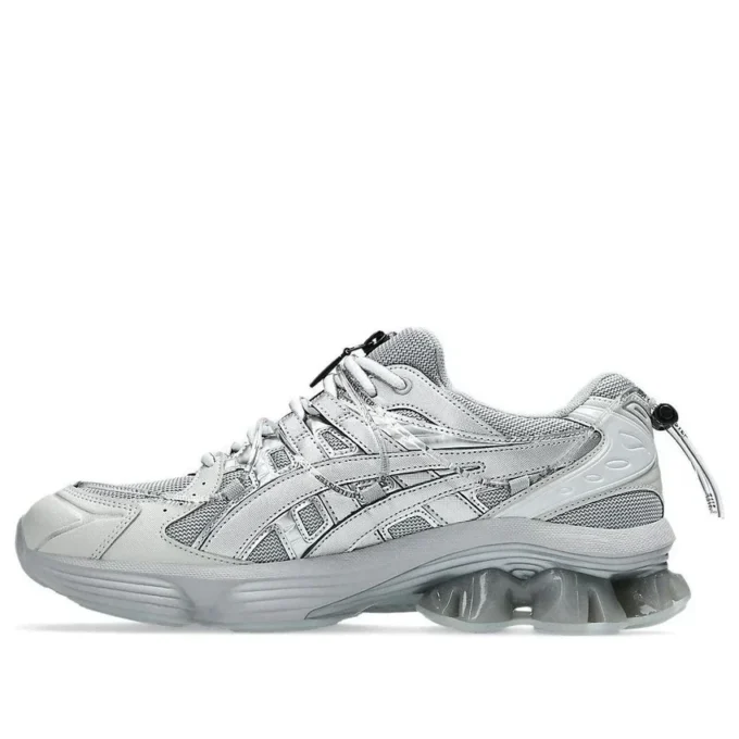 Asics x Yoasobi Gel-Kinetic Fluent « Silver »