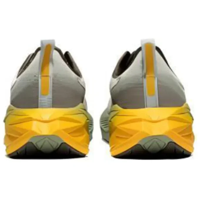 Baskets Novablast 4 « Blanc Vert Jaune »