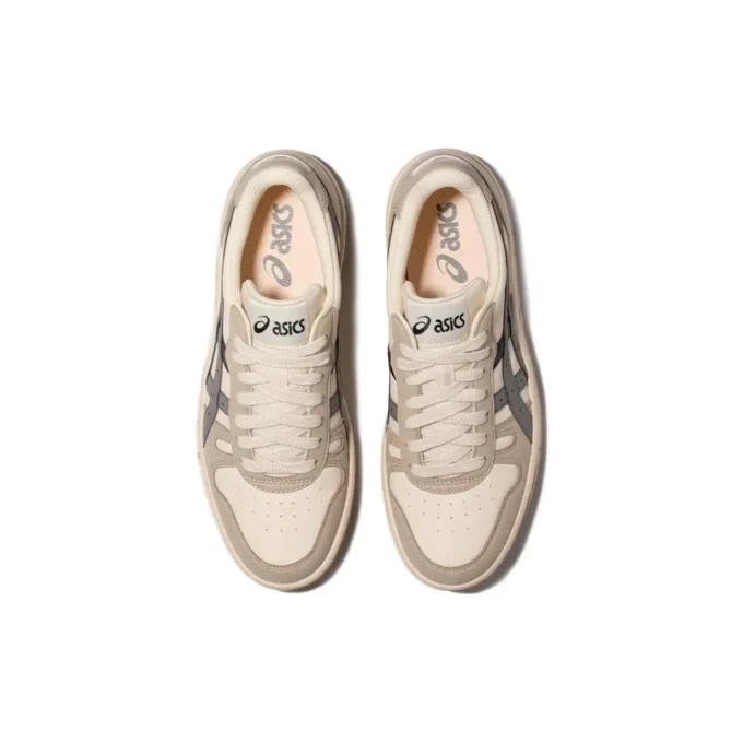 Court MZ « Cream Black Gum »