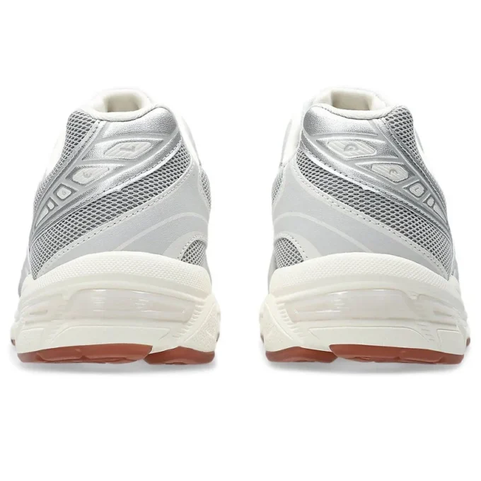 GEL-1130 « Cloud Grey Gum »
