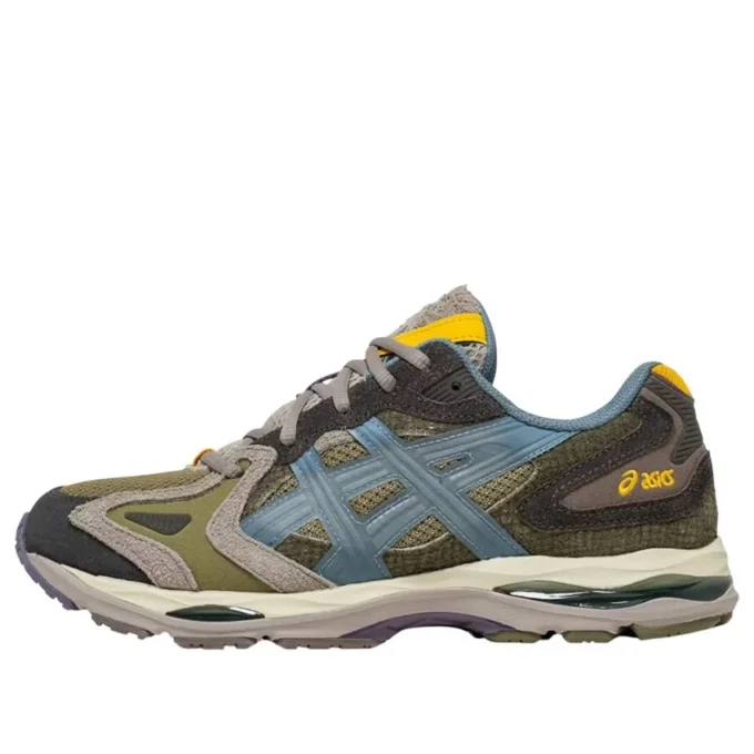 GEL-K1011 « Sneaker Politics Live Oak »
