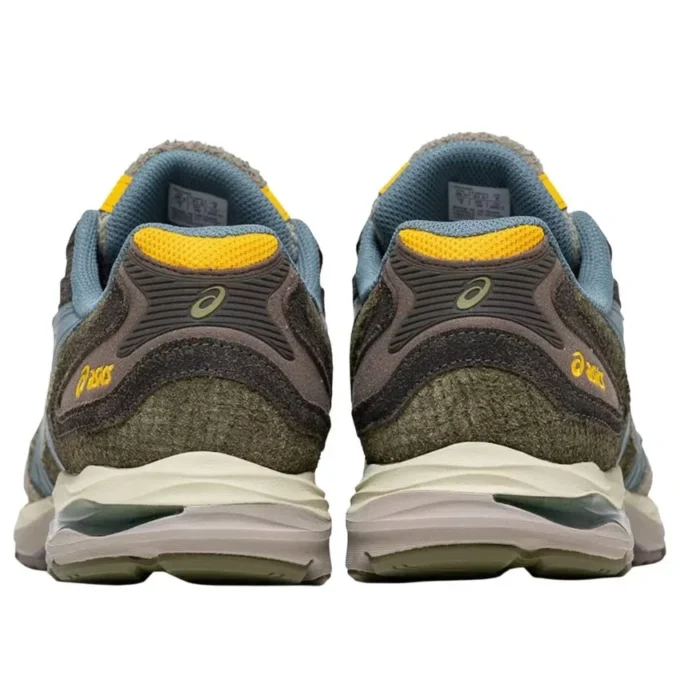 GEL-K1011 « Sneaker Politics Live Oak »