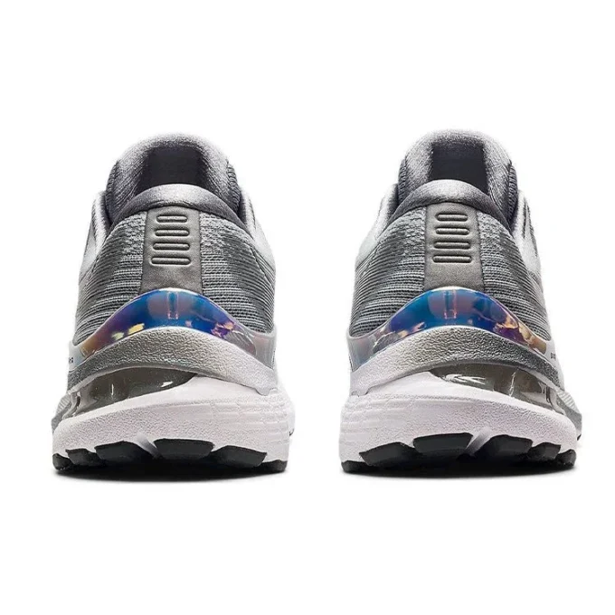 Gel-Kayano 28 « Platinum »