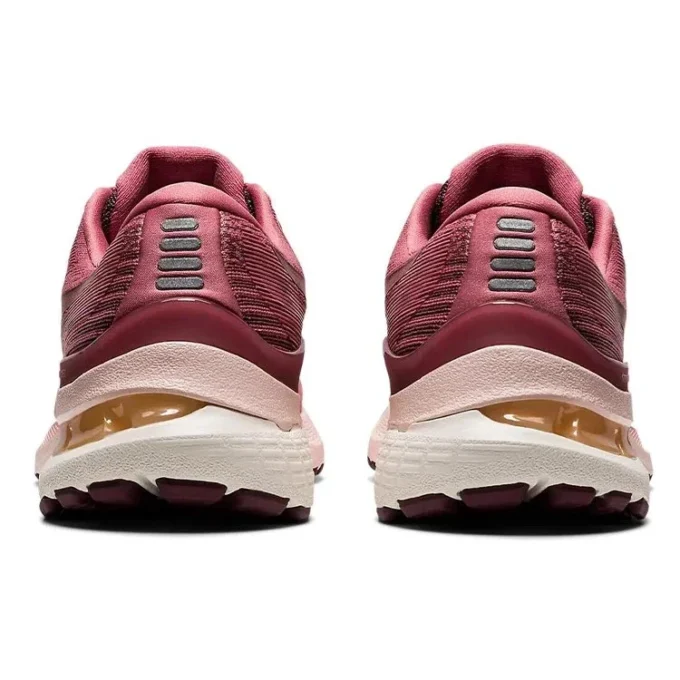 Gel-Kayano 28 « Smokey Rose »