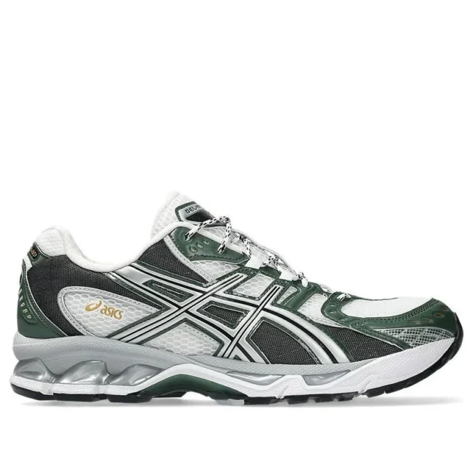 Gel-Nimbus 10.1 « White Forest Night »