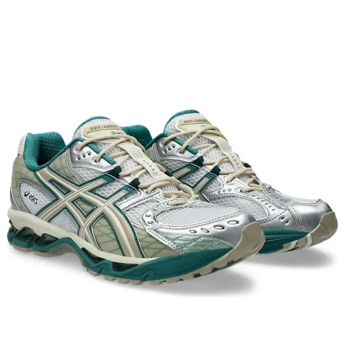 Gel-Nimbus 10.1 « White Rainy Lake »