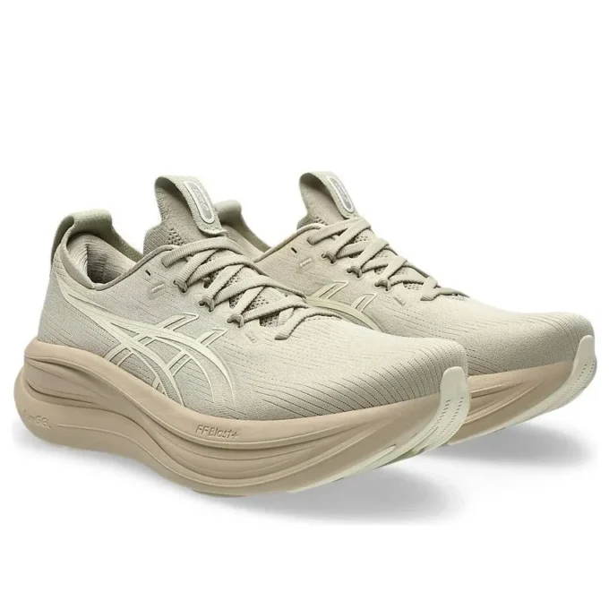 Gel-Nimbus 28 « Feather Grey Cream »