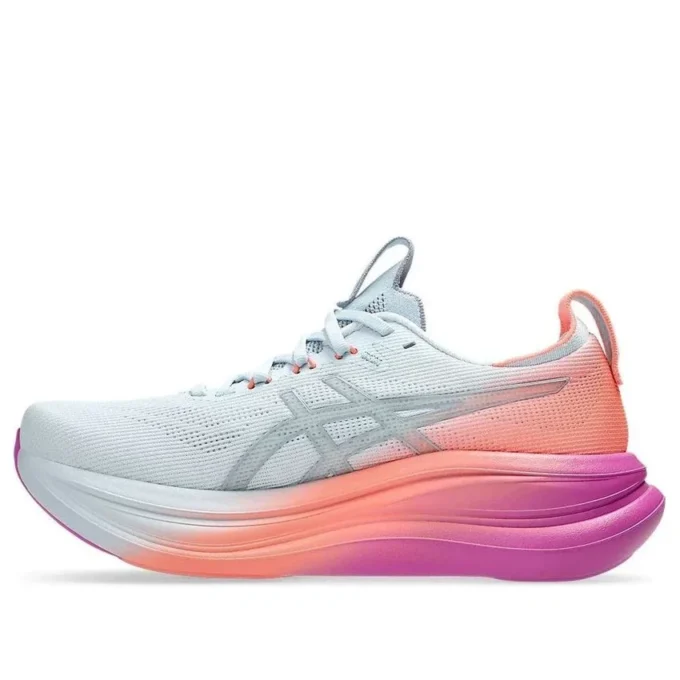 Gel-Nimbus 28 « Sky Digital Sakura »