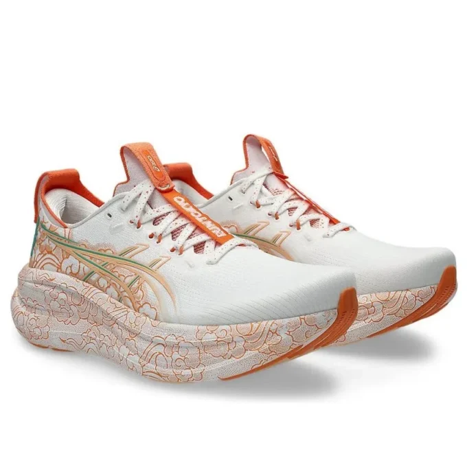 Gel-Nimbus 28 Tokyo « White Apricot Crush »