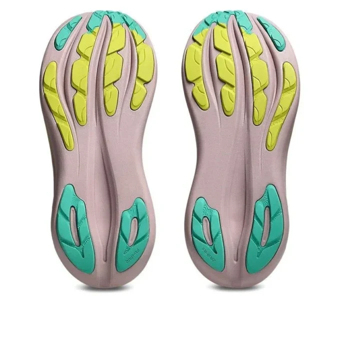 Nimbus 28 TR « Light Dust Clay Canyon »