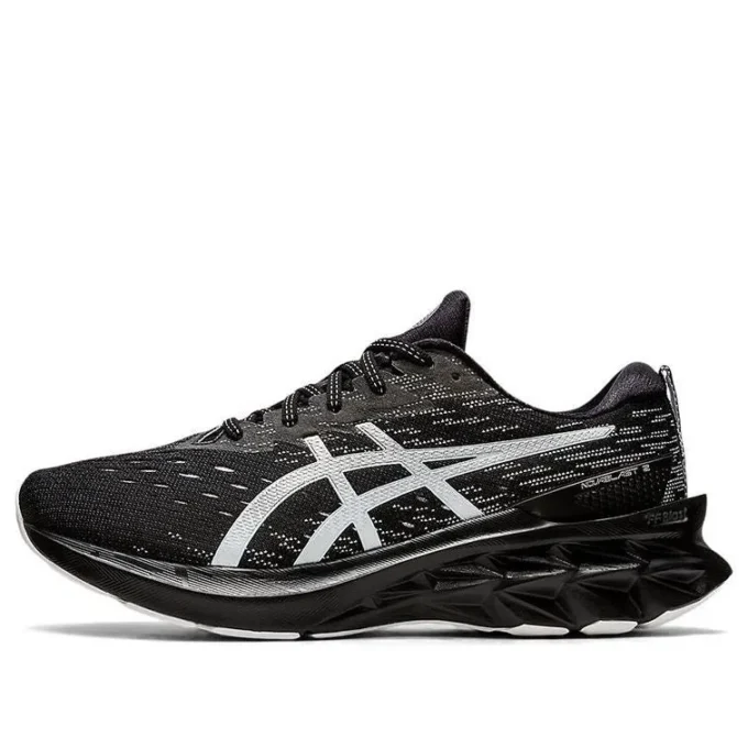 Novablast 2 « Black Pure Silver »