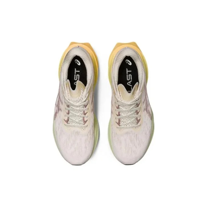 Novablast 3 « Cream Fawn »