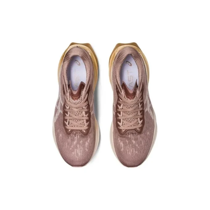 Novablast 3 « Fawn Mineral Beige »
