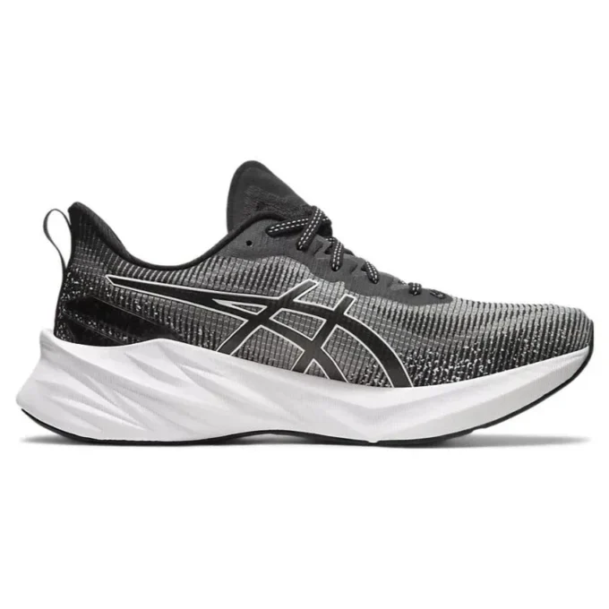 Novablast 3 LE « Black White »