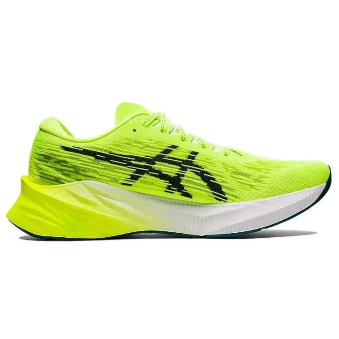 Novablast 3 « Safety Yellow Black »