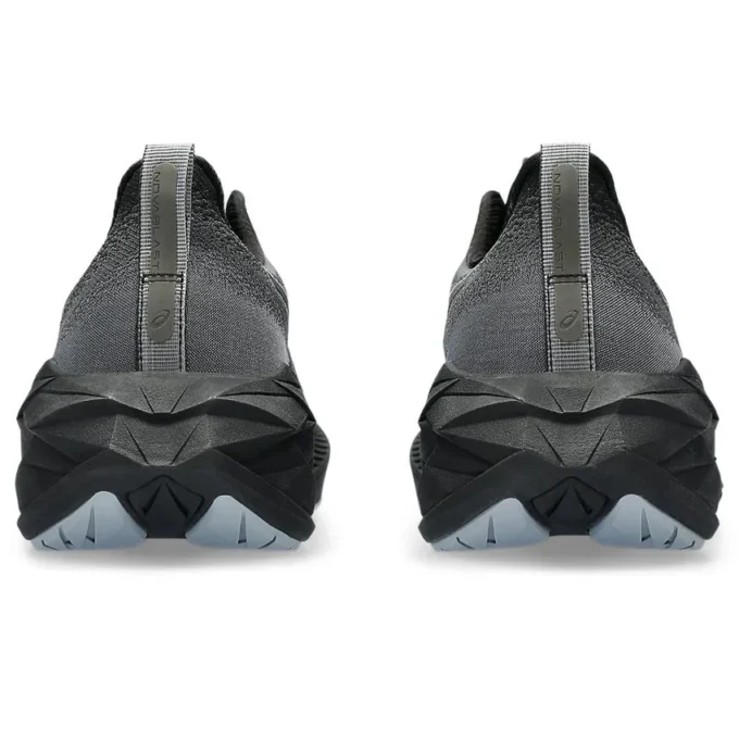 Novablast 4 « Black Graphite Grey »