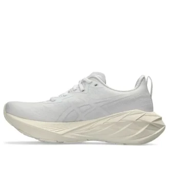 Novablast 4 « Blanc crème »