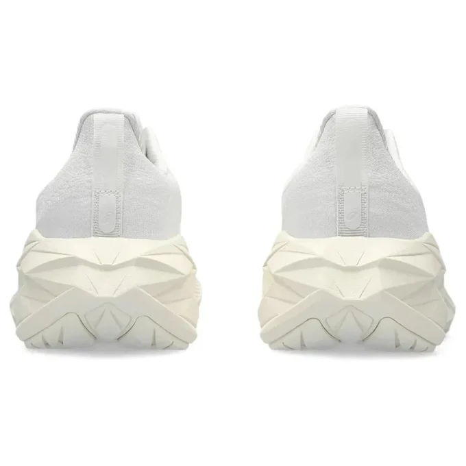 Novablast 4 « Blanc crème »