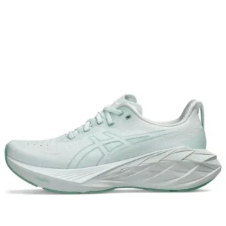 Novablast 4 « Pale Mint White »