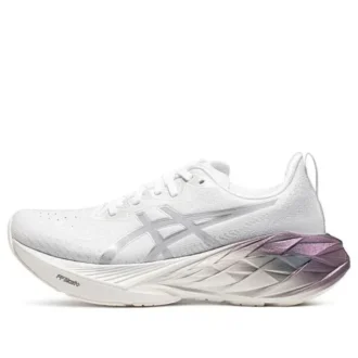 Novablast 4 Platinum « Real White Pure Silver »