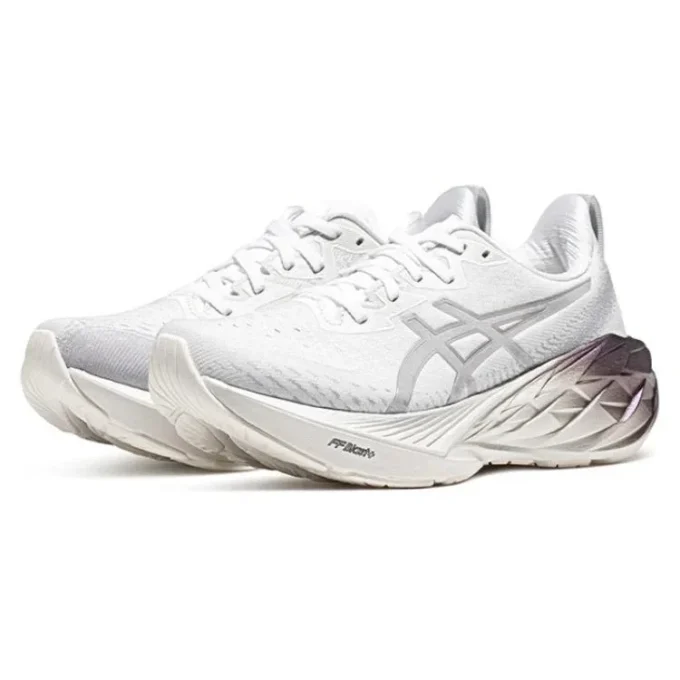Novablast 4 Platinum « Real White Pure Silver »