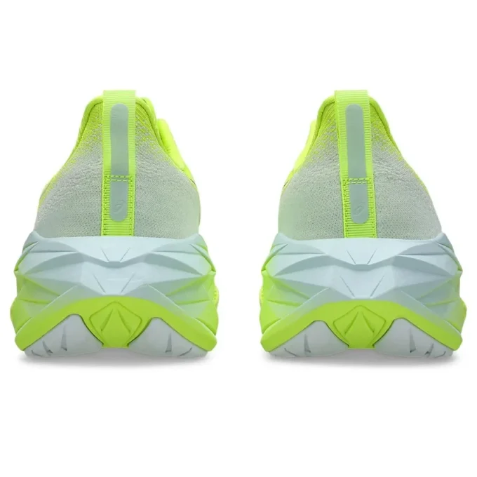Novablast 4 « Safety Yellow Cool Grey »