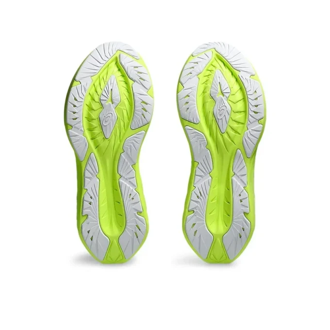 Novablast 4 « Safety Yellow Cool Grey »