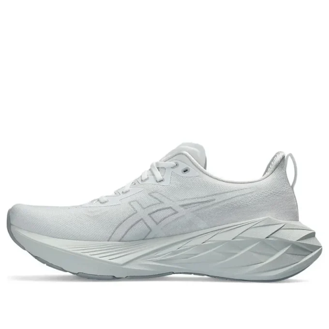 Novablast 4 « White Pale Mint »