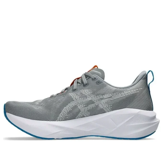 Novablast 5 2E Large « Gravel White »