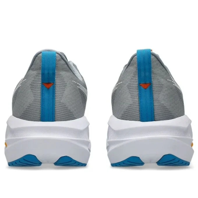Novablast 5 2E Large « Gravel White »
