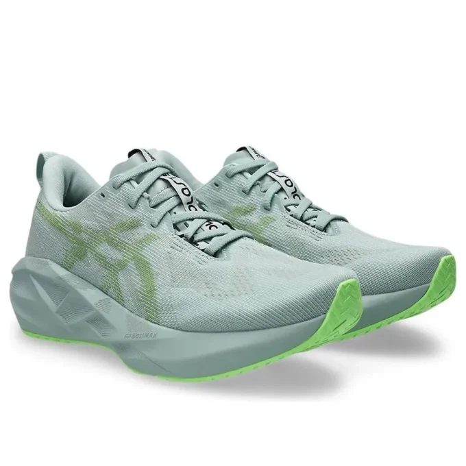 Novablast 5 « Cold Moss Light Orange »