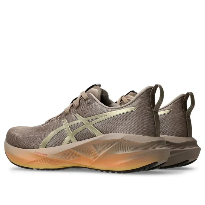 Novablast 5 « Luxe Taupe Grey »