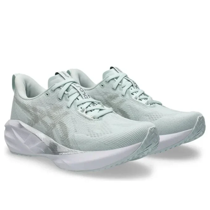 Novablast 5 « Pure Aqua Seal Grey »