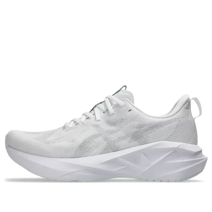 Novablast 5 « White Piedmont Grey »