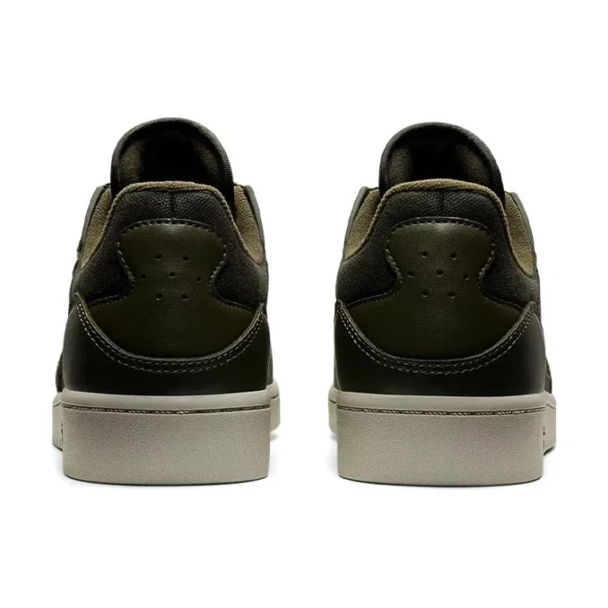Skycourt « Winterized Olive Swamp Green »
